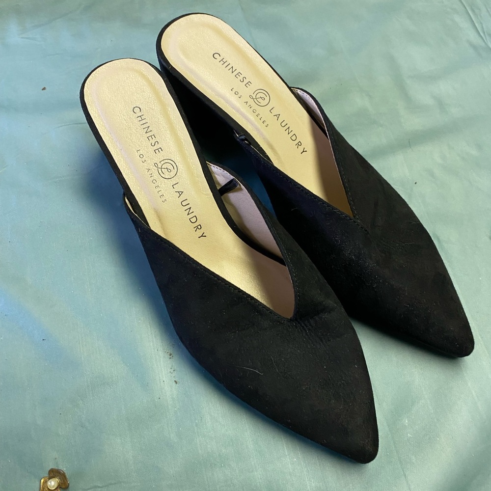 Black sandal heel
